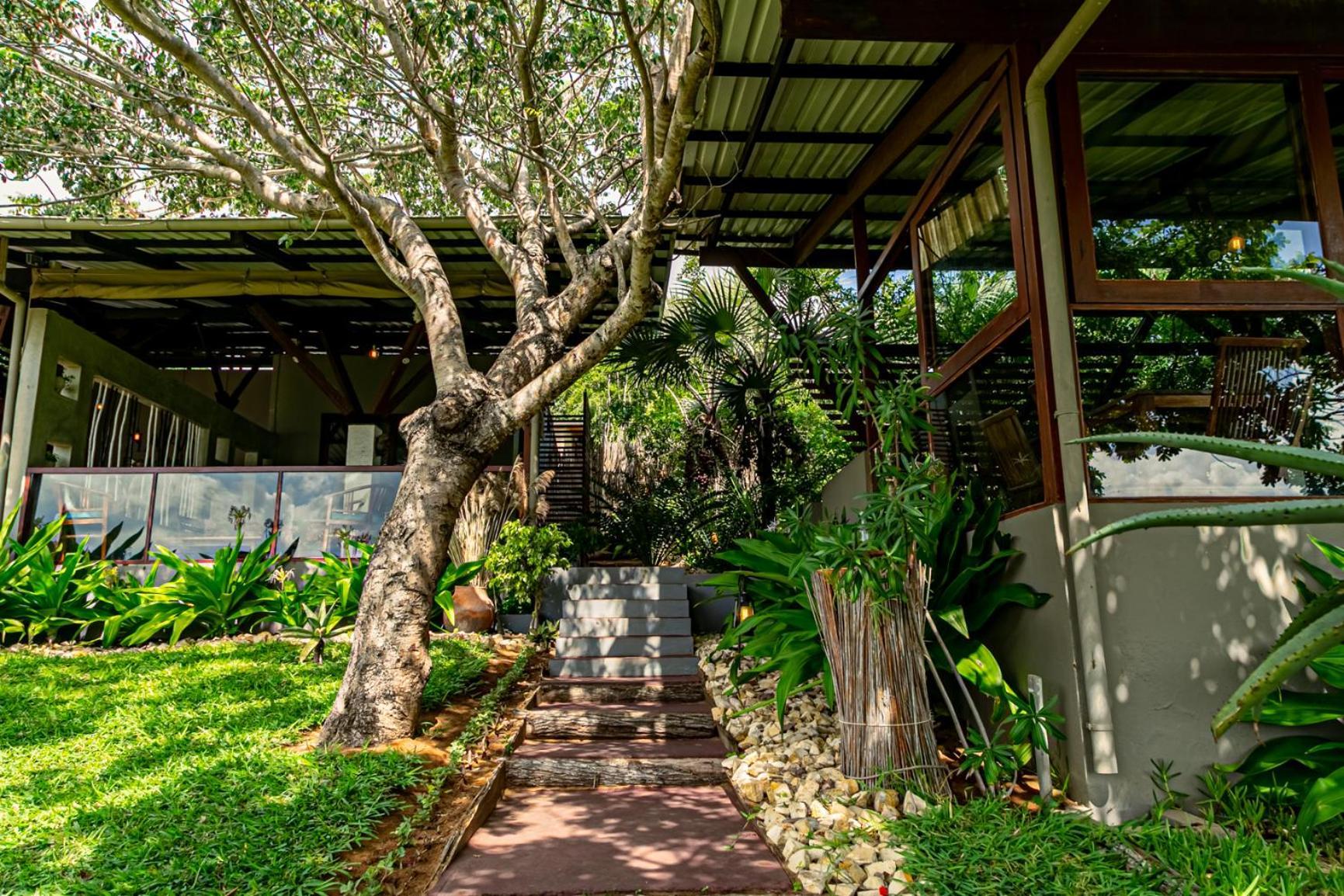 Naara Eco Lodge & Spa 希登盖莱 外观 照片