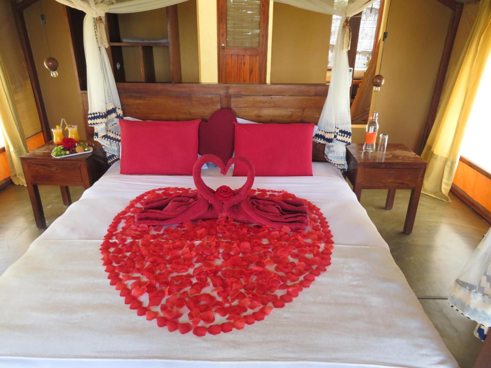 Naara Eco Lodge & Spa 希登盖莱 外观 照片